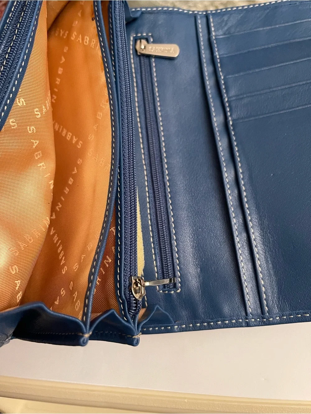 Sabrina compact leather